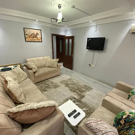 Isra 4 Apartman *
